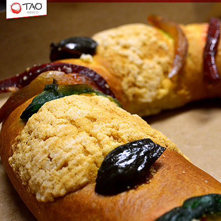 Three Kings Bread: Rosca de Reyes
